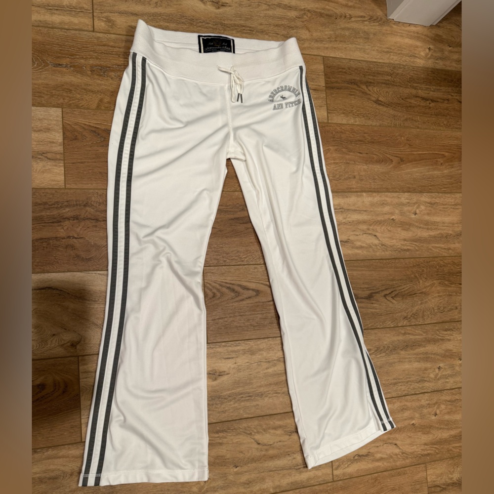 Y2K Abercrombie & Fitch White Yoga Pants with Stripes Women’s L